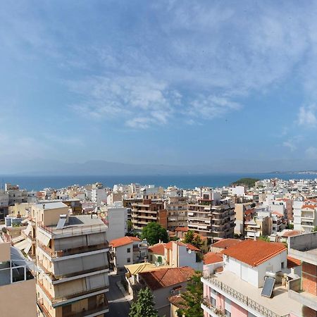 Modern Penthouse Overlooking Halkis Chalkís Exterior foto